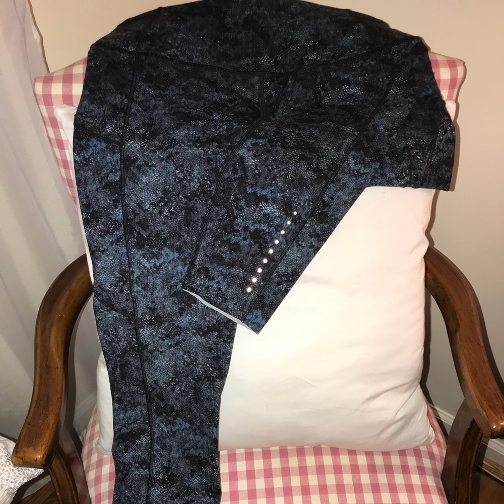 LuLulemon crop pants